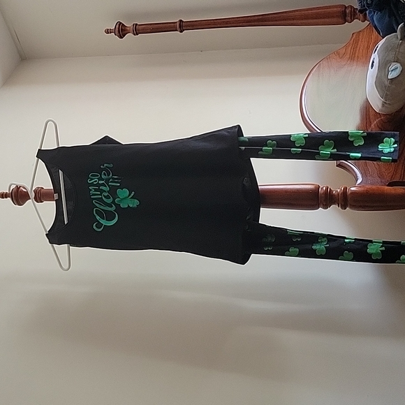 Matching set - Picture 1 of 1